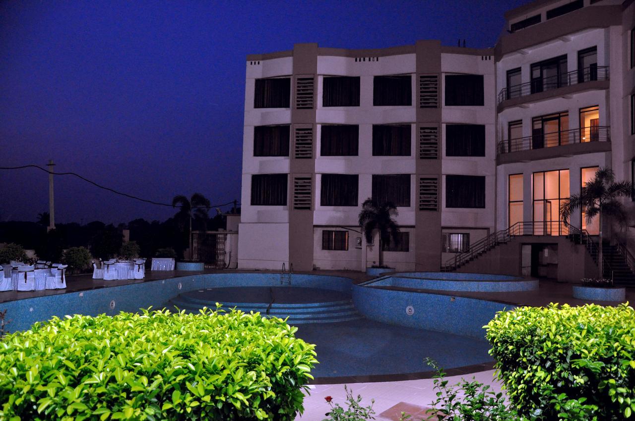 Hotel Suncity Palace Jharsuguda エクステリア 写真